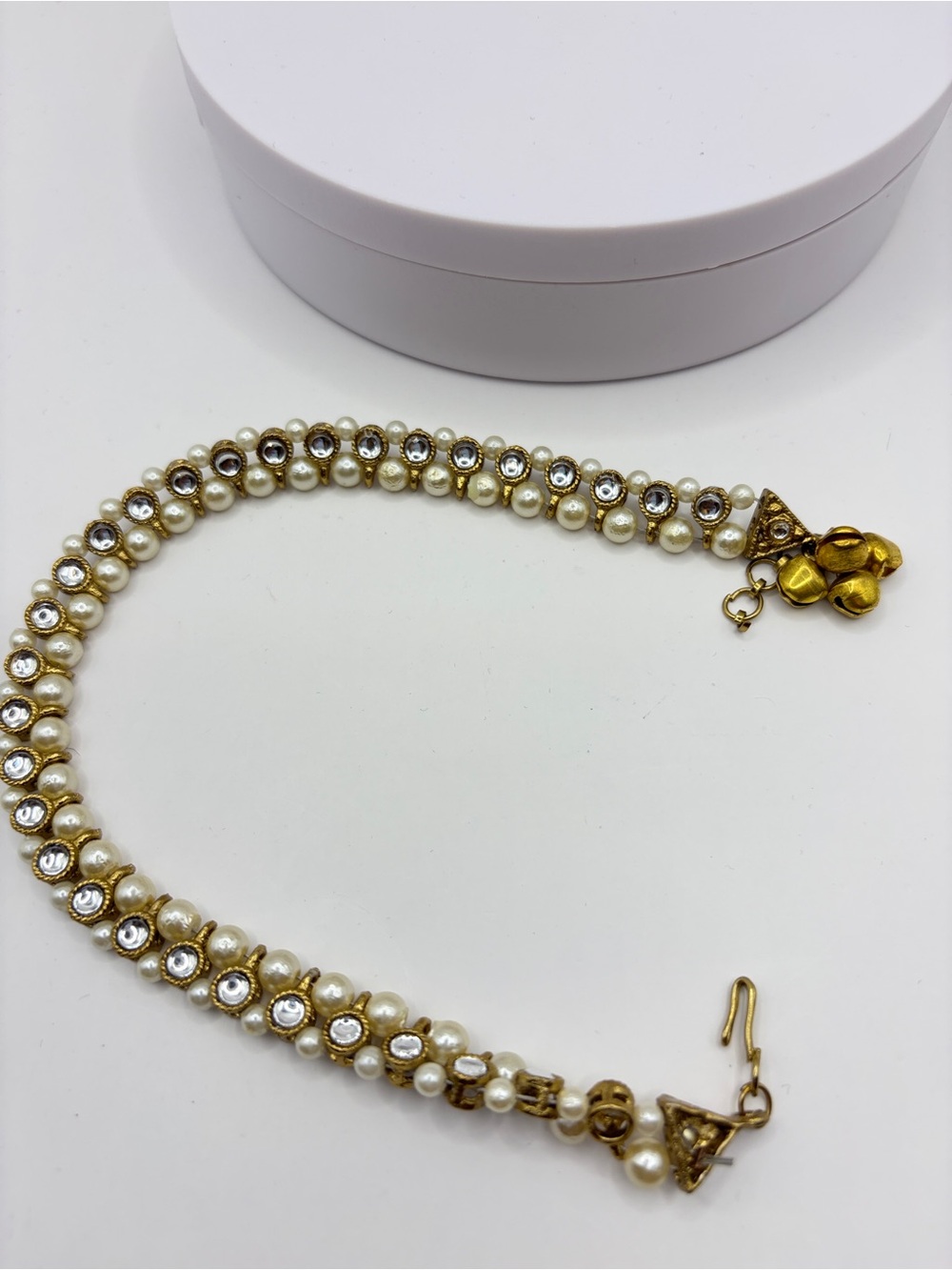 Elegant Gold-Tone Pearl and Crystal Anklet - Ivory Pearls